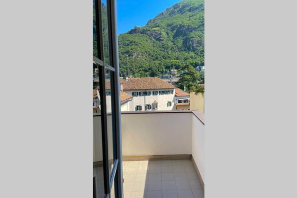 Design Apartment In The Heart Of Bolzano Exterior foto